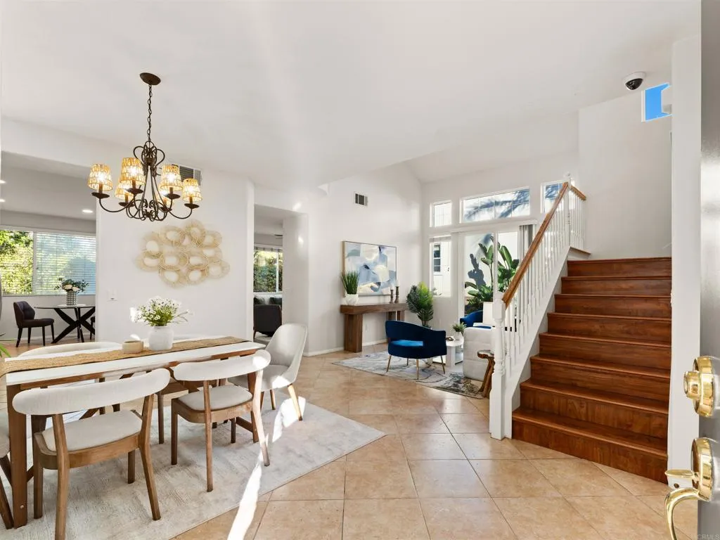 5572 Foxtail Loop, Carlsbad, CA 92010
