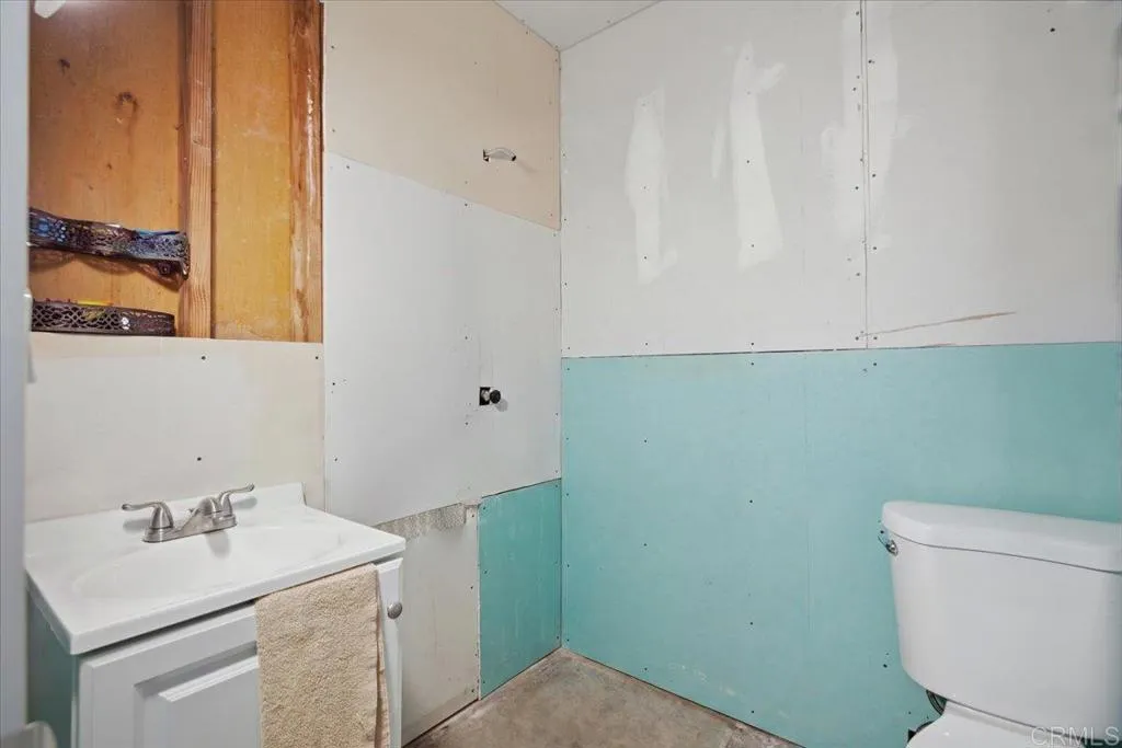 2415 Van Ness Avenue, National City, CA 91950