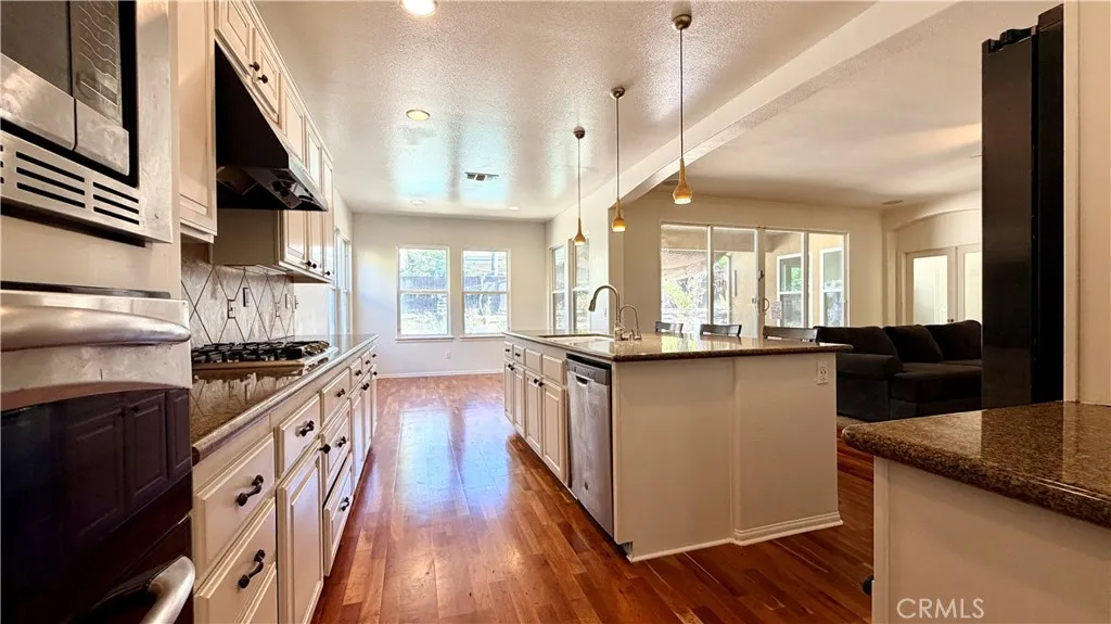 https://cdn.realtyfeed.com/cdn/127/307102806/9ec89432016919a0d5f98819f7afcff3.webp