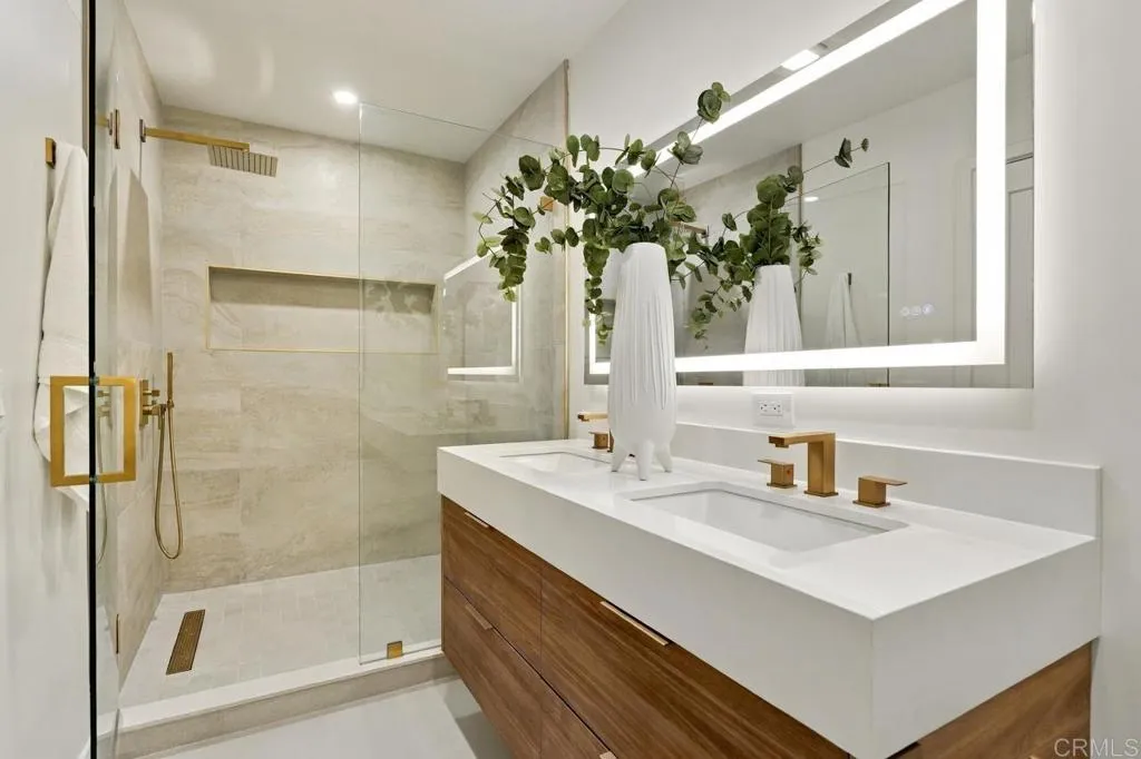 https://cdn.realtyfeed.com/cdn/127/307102856/093a28fb7a9293a82c2cd0cd6feafafa.webp