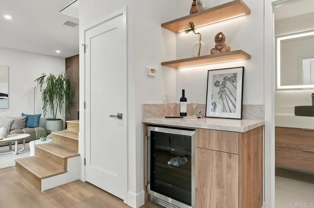 https://cdn.realtyfeed.com/cdn/127/307102856/69ca545eda2cb540897b29a4152d04fc.webp