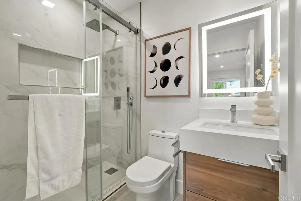 https://cdn.realtyfeed.com/cdn/127/307102856/88ac6025bd563cc2367d1673959d6831.webp