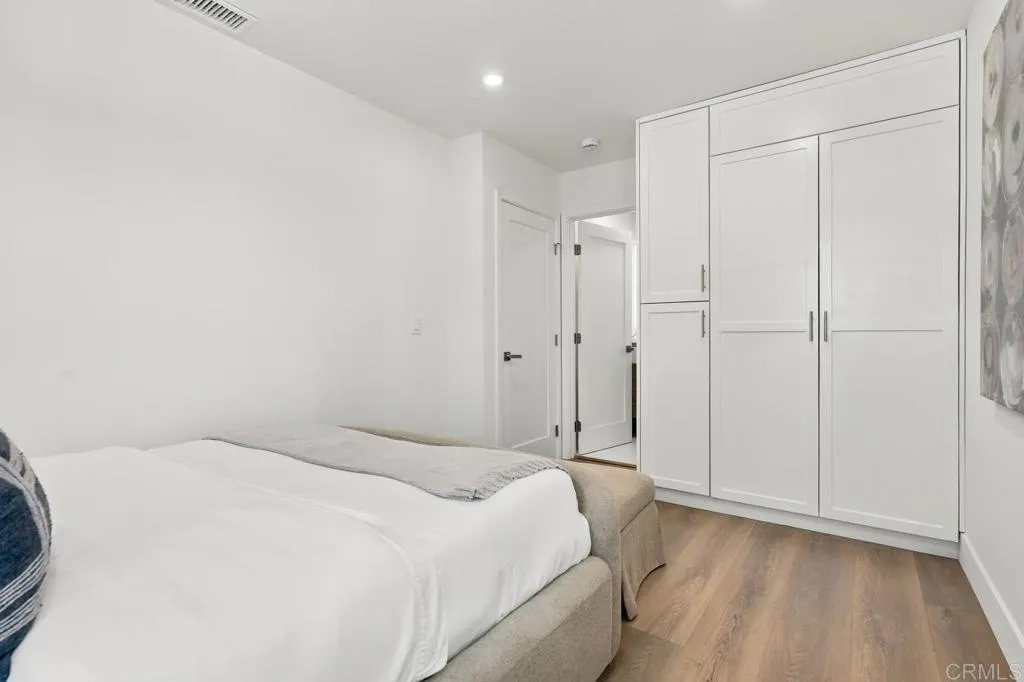 https://cdn.realtyfeed.com/cdn/127/307102857/10d92db75c4b016271d128dba8c3b3e9.webp