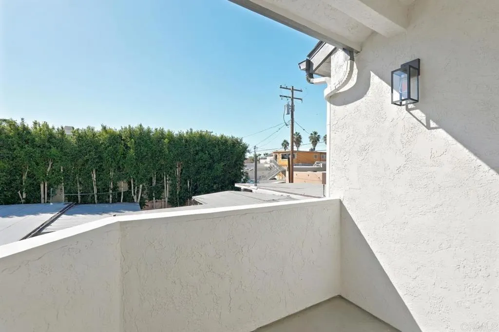 https://cdn.realtyfeed.com/cdn/127/307102857/1d36e2a35982d944eb37fed0852c0cb0.webp