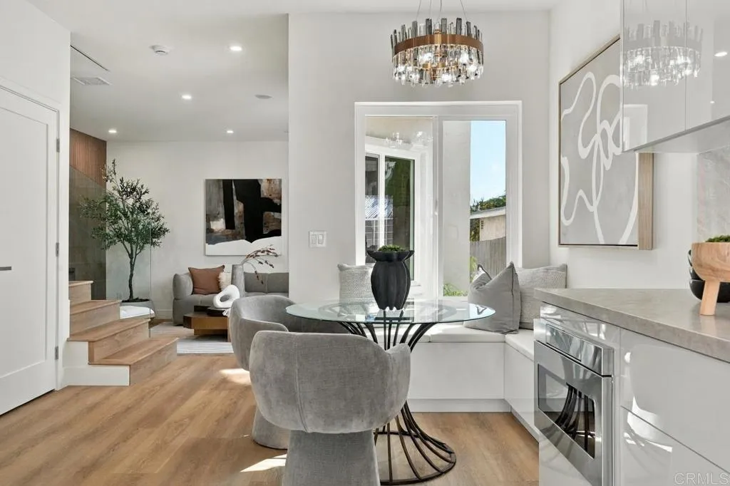 https://cdn.realtyfeed.com/cdn/127/307102857/321ac8a5dde62ff0b27260a5410df8ea.webp