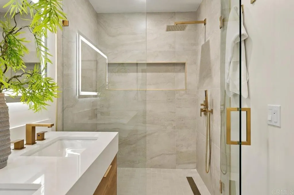 https://cdn.realtyfeed.com/cdn/127/307102857/6337bb5aadae06f08f6f4cfef6209fad.webp