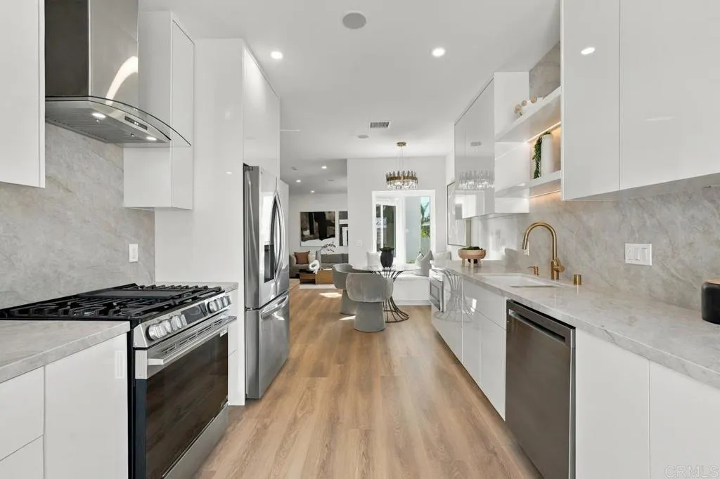 https://cdn.realtyfeed.com/cdn/127/307102857/848add31daa4fa18baa3394ac0220ad9.webp