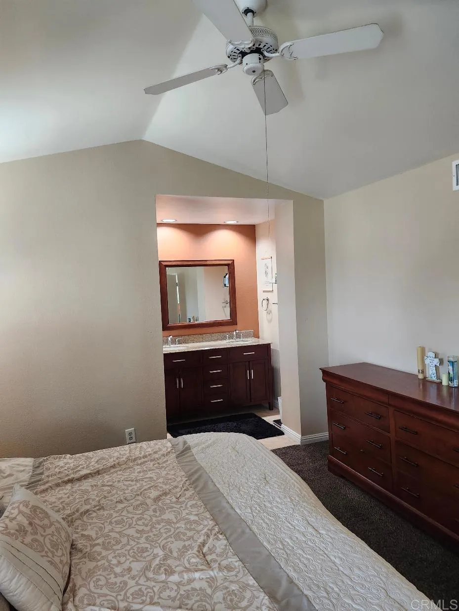 https://cdn.realtyfeed.com/cdn/127/307102866/f9361015d3829c31c3283f973998869e.webp