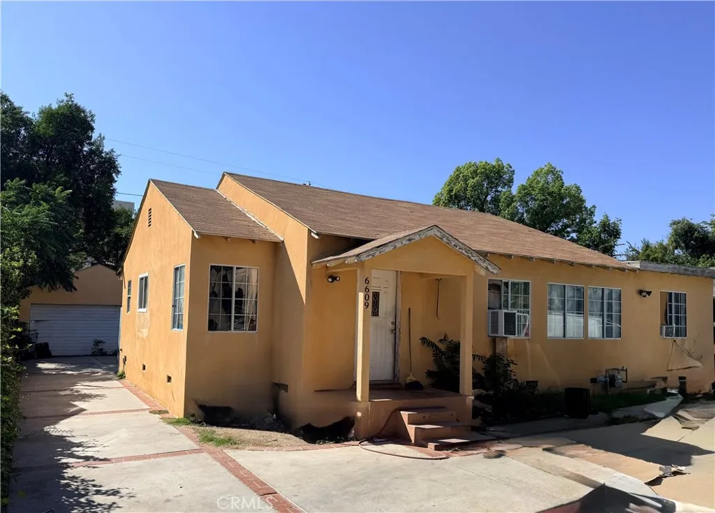 Van Nuys, CA 91405