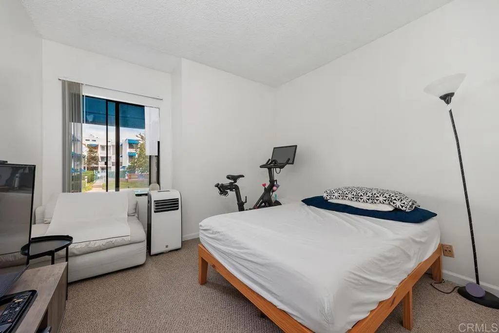 8332 Regents Road, #2F, San Diego, CA 92122 8332 Regents Road, #2F, San Diego, CA 92122