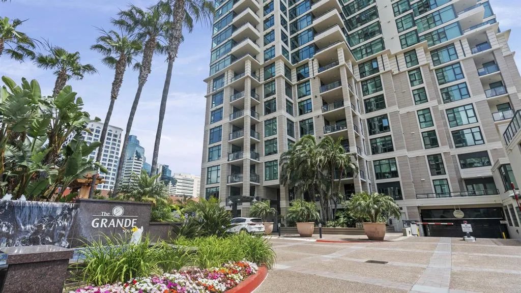 https://cdn.realtyfeed.com/cdn/127/307103105/10569ba7b153eae5099a74839adf5e6e.webp