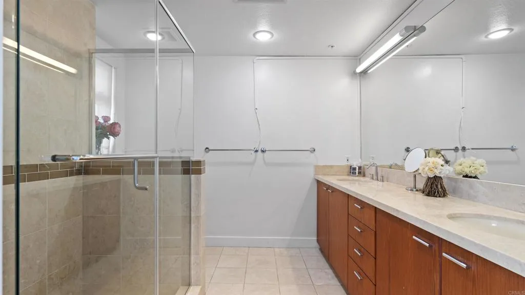 https://cdn.realtyfeed.com/cdn/127/307103105/84779127941c0962f80b75371c5822da.webp