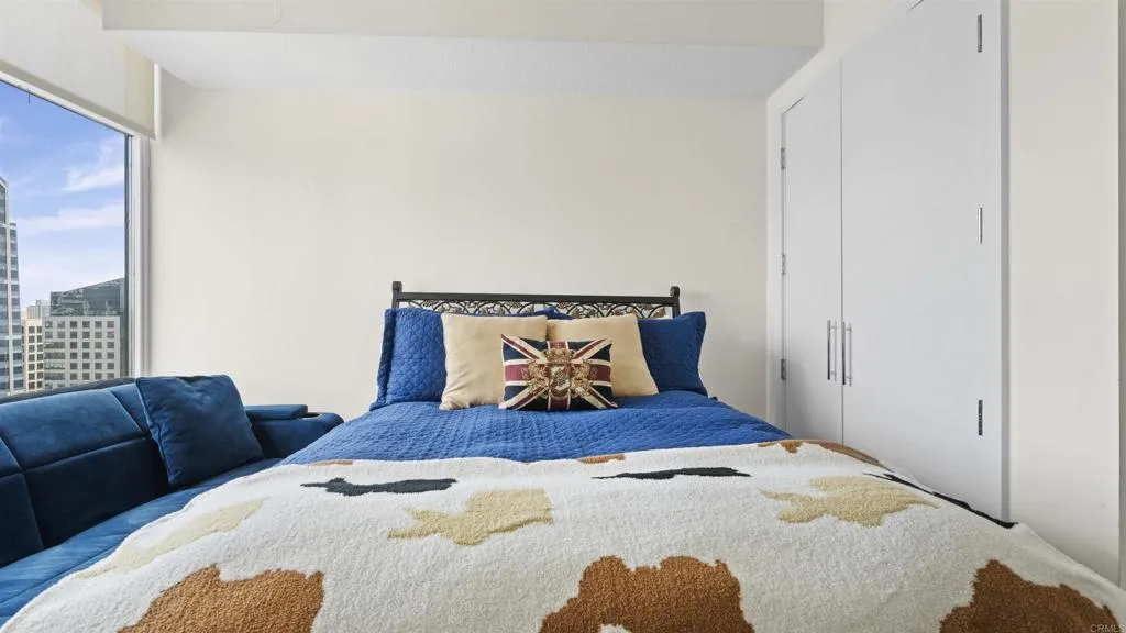https://cdn.realtyfeed.com/cdn/127/307103105/926fd8477101c4518955b8d979edd057.webp