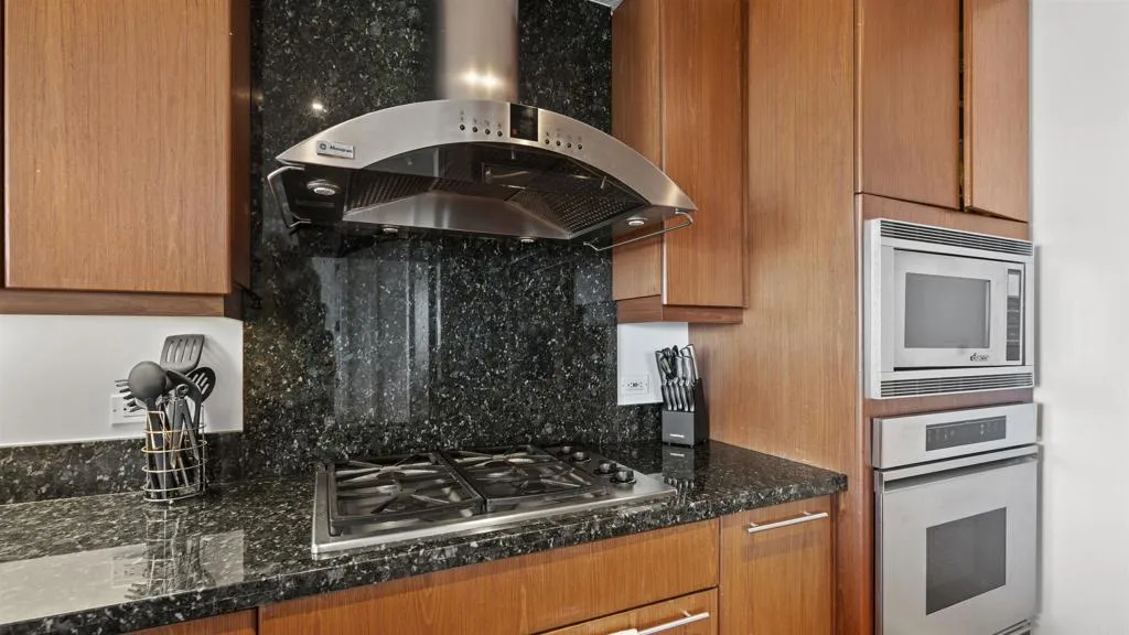 https://cdn.realtyfeed.com/cdn/127/307103105/c6eb236b3d20df452edad8bcb81098b4.webp