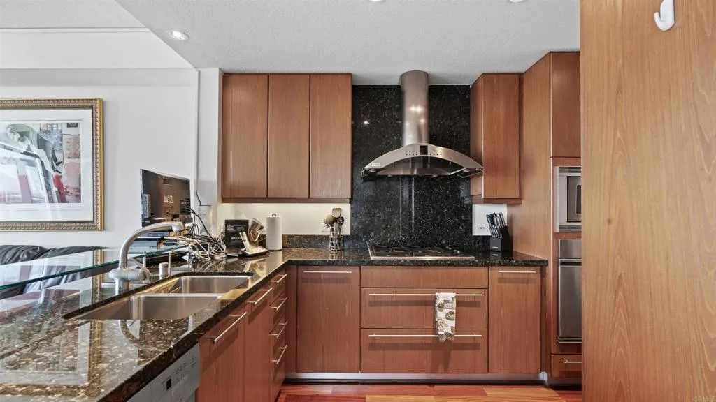 https://cdn.realtyfeed.com/cdn/127/307103105/ce679b83de5645c730f222ee0d14221f.webp