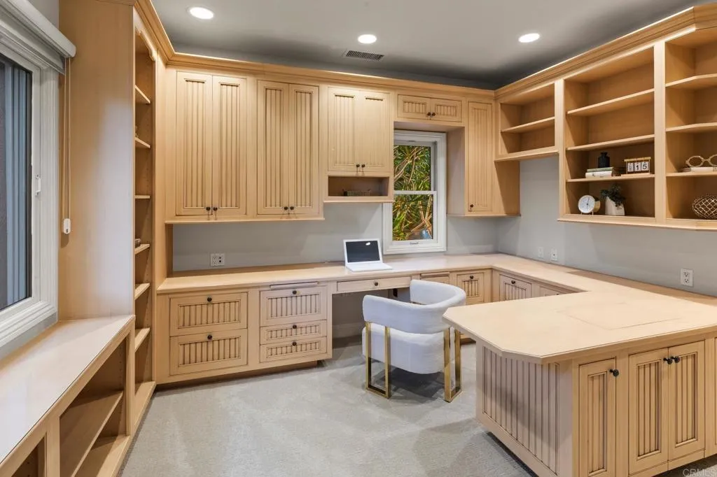 https://cdn.realtyfeed.com/cdn/127/307103169/63d2eb980c5fa5737c09942084e6c0a1.webp