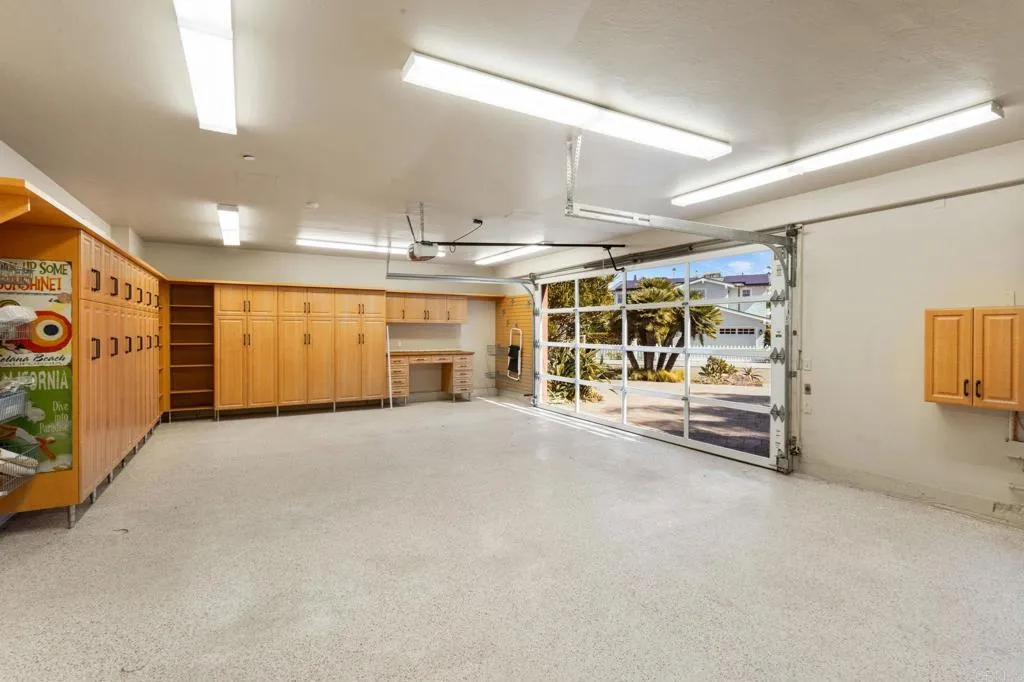 https://cdn.realtyfeed.com/cdn/127/307103169/6c46a69da1ad42c233f9f448b546de22.webp