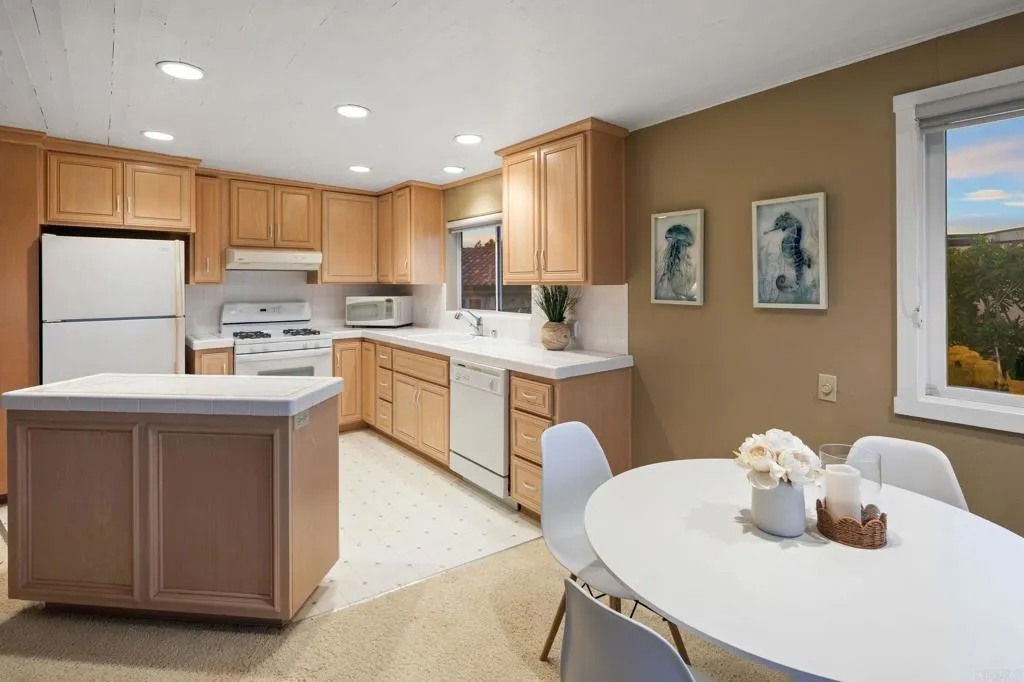 https://cdn.realtyfeed.com/cdn/127/307103169/72b50b2f884b3acd11a36bd6256e7de7.webp