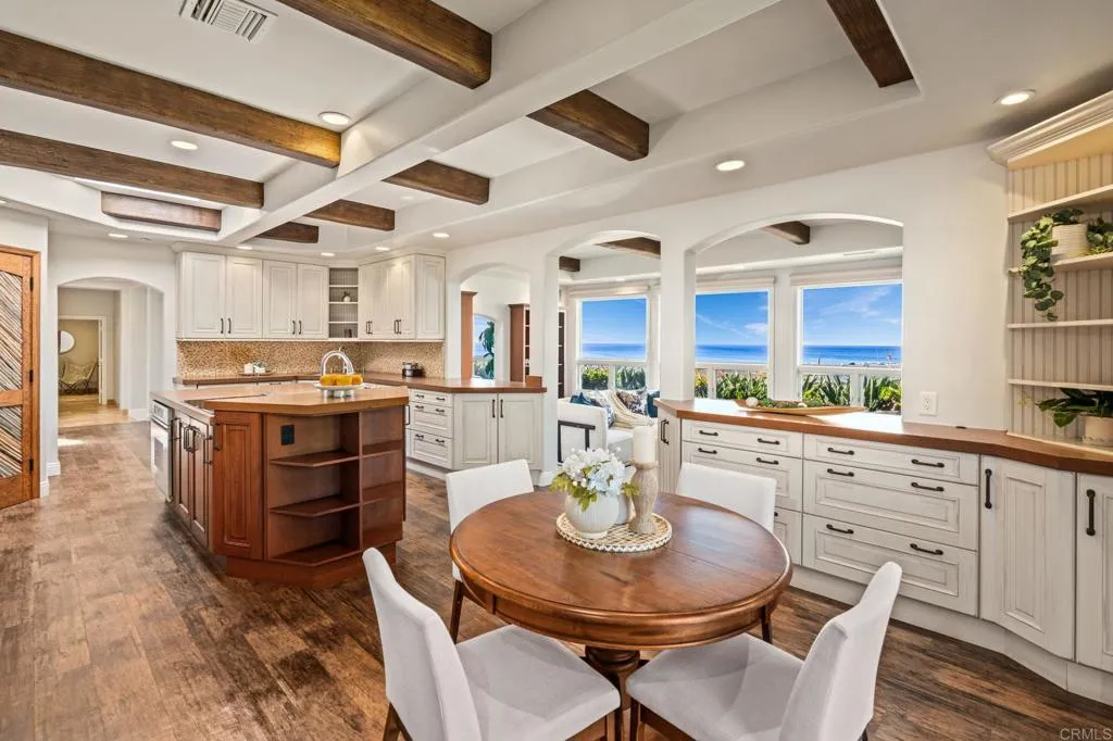 https://cdn.realtyfeed.com/cdn/127/307103169/b8474d7f268e57c1c31fc0ed482e6fb0.webp