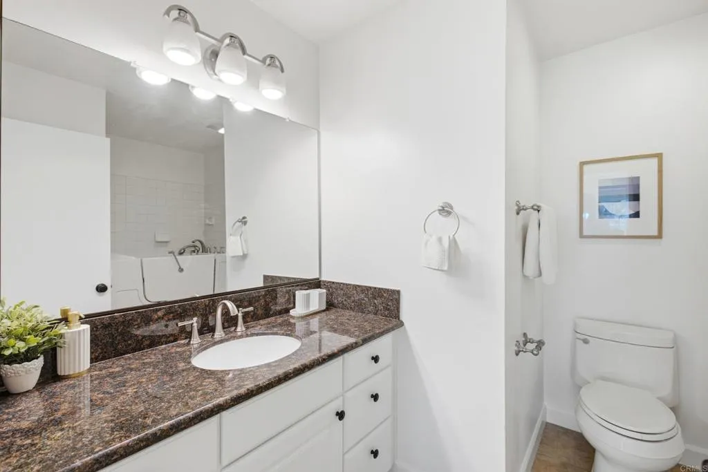 https://cdn.realtyfeed.com/cdn/127/307103263/83a520a13f4b51f5e22b2414661dfeee.webp