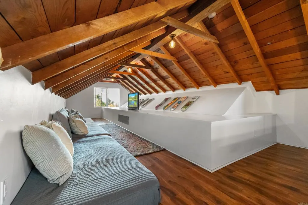 https://cdn.realtyfeed.com/cdn/127/307103265/66a27277f7cdd300929c5d05660cd73e.webp