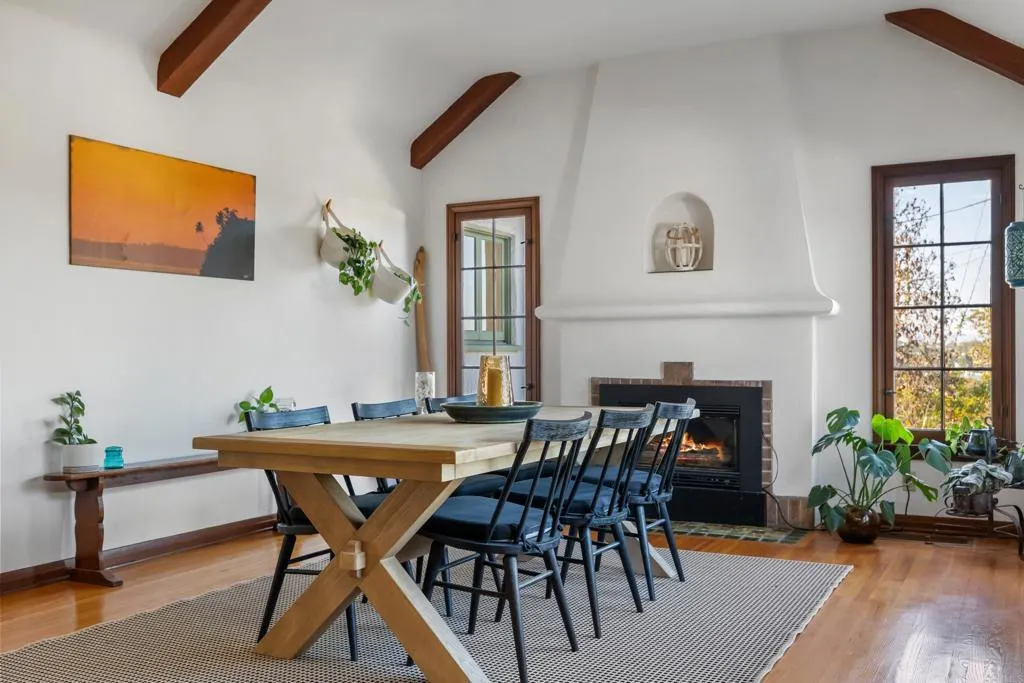 https://cdn.realtyfeed.com/cdn/127/307103265/67bf5880efe86ed12b2da35228352f6b.webp