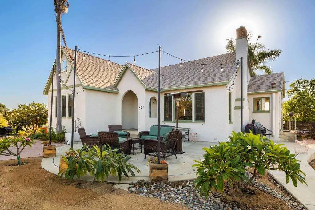 https://cdn.realtyfeed.com/cdn/127/307103265/985d23b473808a9098b019190bce321e.webp