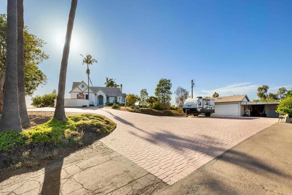 https://cdn.realtyfeed.com/cdn/127/307103265/a6b3b1516353129d49b1026186815c3f.webp