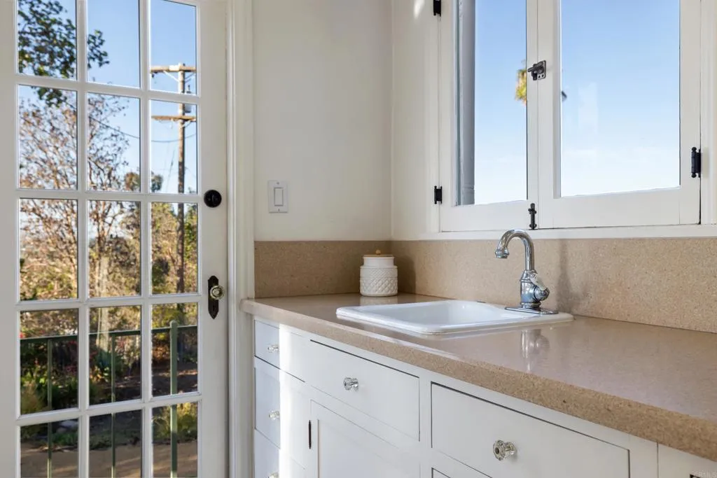 https://cdn.realtyfeed.com/cdn/127/307103265/e1d4b93d67ef377a7bf9017379202269.webp