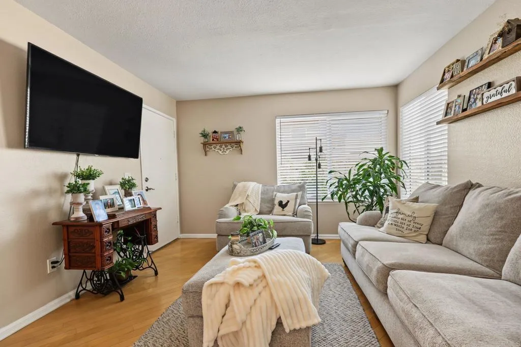 https://cdn.realtyfeed.com/cdn/127/307103274/4296de2ed25920d7ea9346ebbb850838.webp