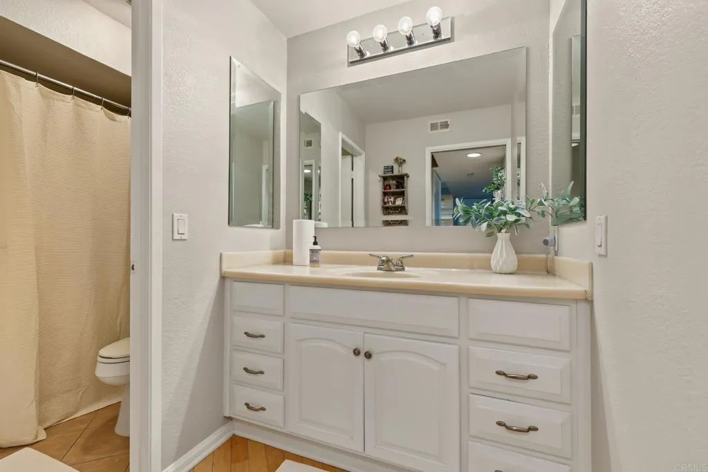 https://cdn.realtyfeed.com/cdn/127/307103274/81571f27c743428936c4d25c2784ca6d.webp