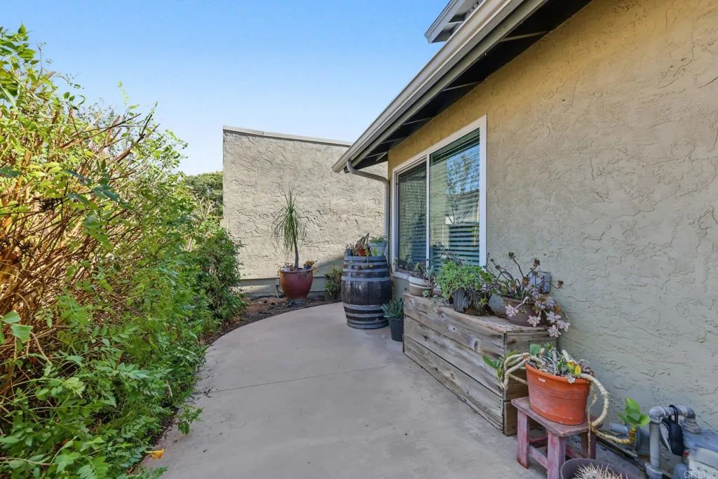 https://cdn.realtyfeed.com/cdn/127/307103274/fc7ea3d3ea589f484e9f0b455a6825ee.webp