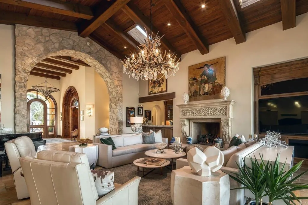https://cdn.realtyfeed.com/cdn/127/307103322/4a69bc3b4a28f559c41c9bd858e959bf.webp