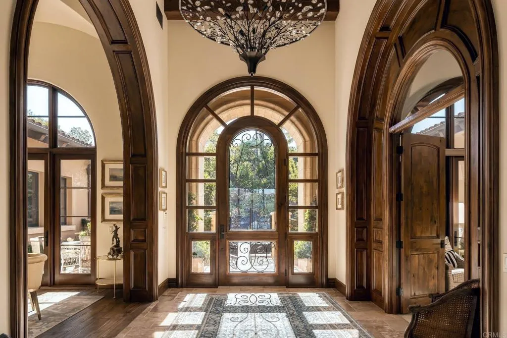 https://cdn.realtyfeed.com/cdn/127/307103322/d17c9ba1ffc5162bfcadbf05cfdd1b9d.webp