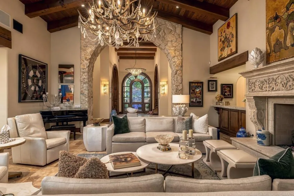 https://cdn.realtyfeed.com/cdn/127/307103322/d62e51b98b177459189323cb19b8dddb.webp