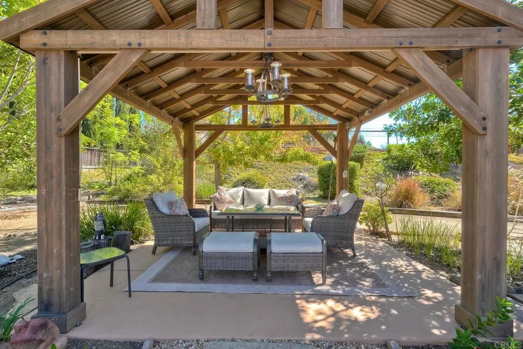 https://cdn.realtyfeed.com/cdn/127/307103344/1c7336966e2e04f269572e2c7ab62840.webp