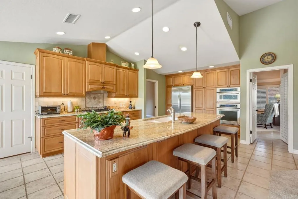 https://cdn.realtyfeed.com/cdn/127/307103344/42dbecd47312899bb7db5390d2a6e1f3.webp