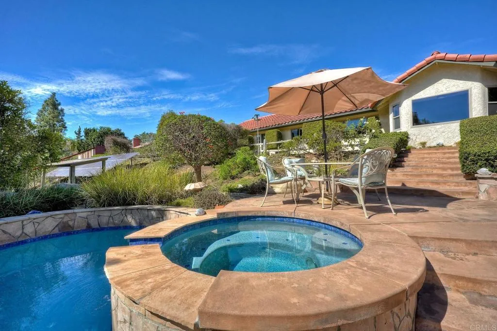 https://cdn.realtyfeed.com/cdn/127/307103344/9eadad60817db42a07d7ec346ae5f0e9.webp