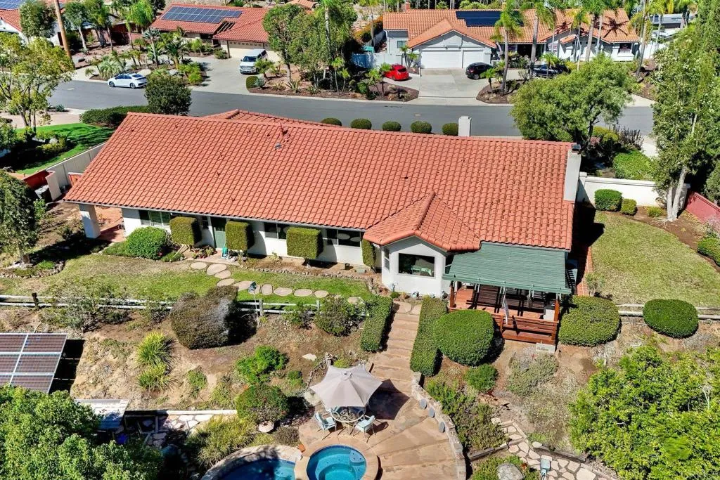 https://cdn.realtyfeed.com/cdn/127/307103344/dfc3d35d419ebc505b7d94c8e5a767f1.webp