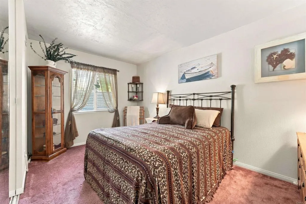 https://cdn.realtyfeed.com/cdn/127/307103441/538d4aa1276aaac874bb167d282e7348.webp
