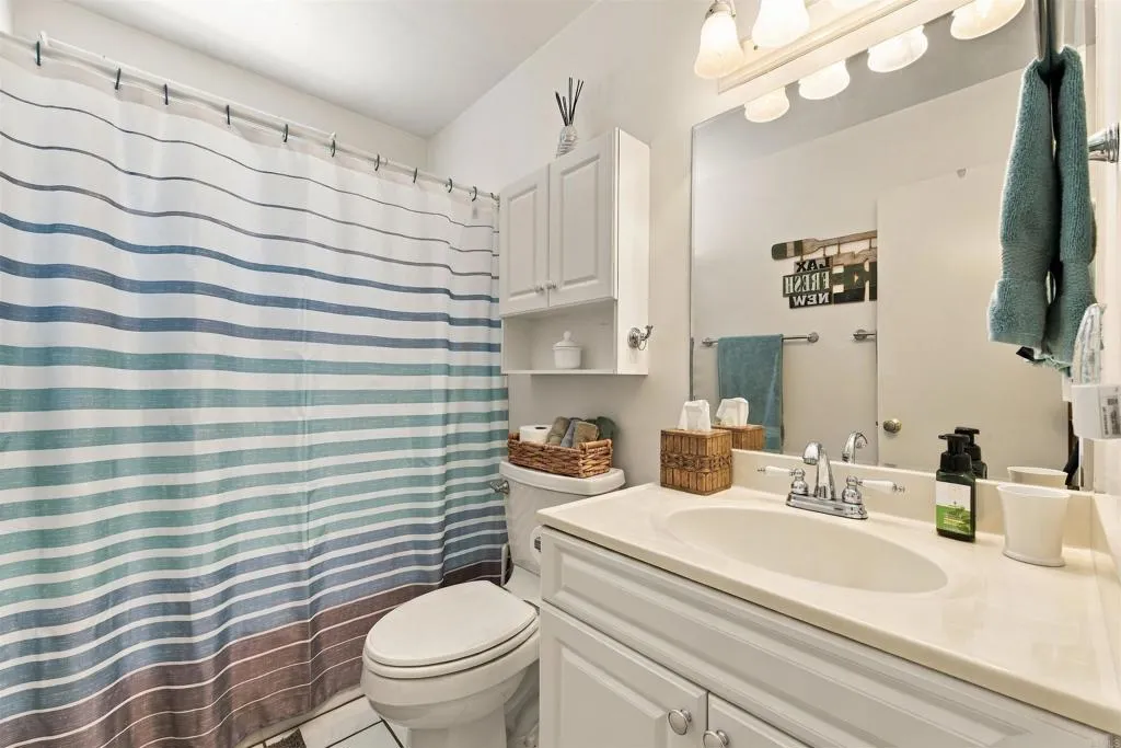 https://cdn.realtyfeed.com/cdn/127/307103441/c076d08aa7471221a8c0c8a87a30ce83.webp