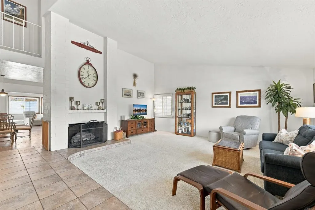 https://cdn.realtyfeed.com/cdn/127/307103441/f09f7d6674e62855bfb9757466f846ea.webp