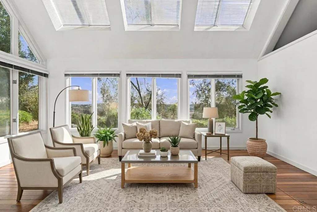 4616 Rancho Reposo, Del Mar, CA 92014 Virtually Staged Sun Room