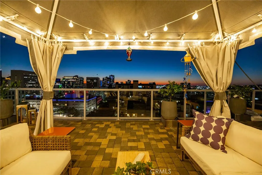 https://cdn.realtyfeed.com/cdn/127/307103454/176944b6c86d1615c0bd16b15dded266.webp