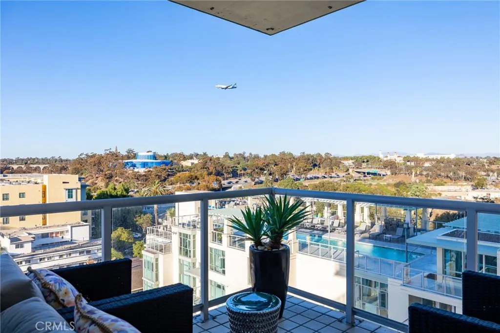 https://cdn.realtyfeed.com/cdn/127/307103454/30d9af9336aab4b6537108056fc21f76.webp