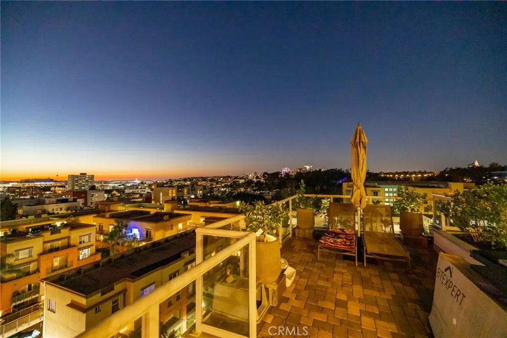 https://cdn.realtyfeed.com/cdn/127/307103454/e5e496d7a30fccd7ca63c80e9bb32b92.webp