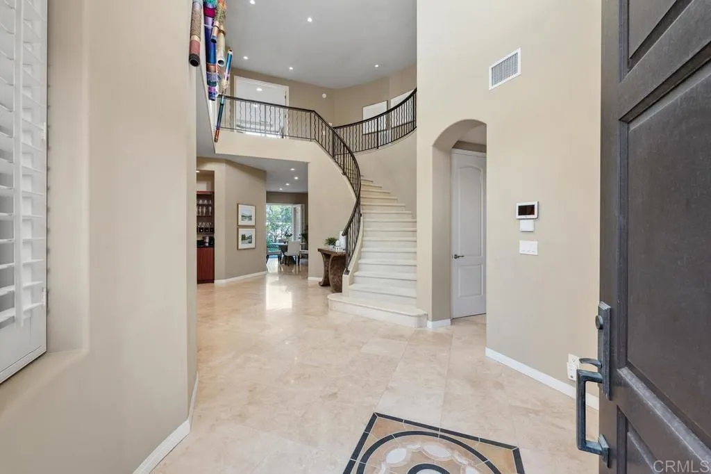 12755 Fairbrook Rd, San Diego, CA 92131 Entry