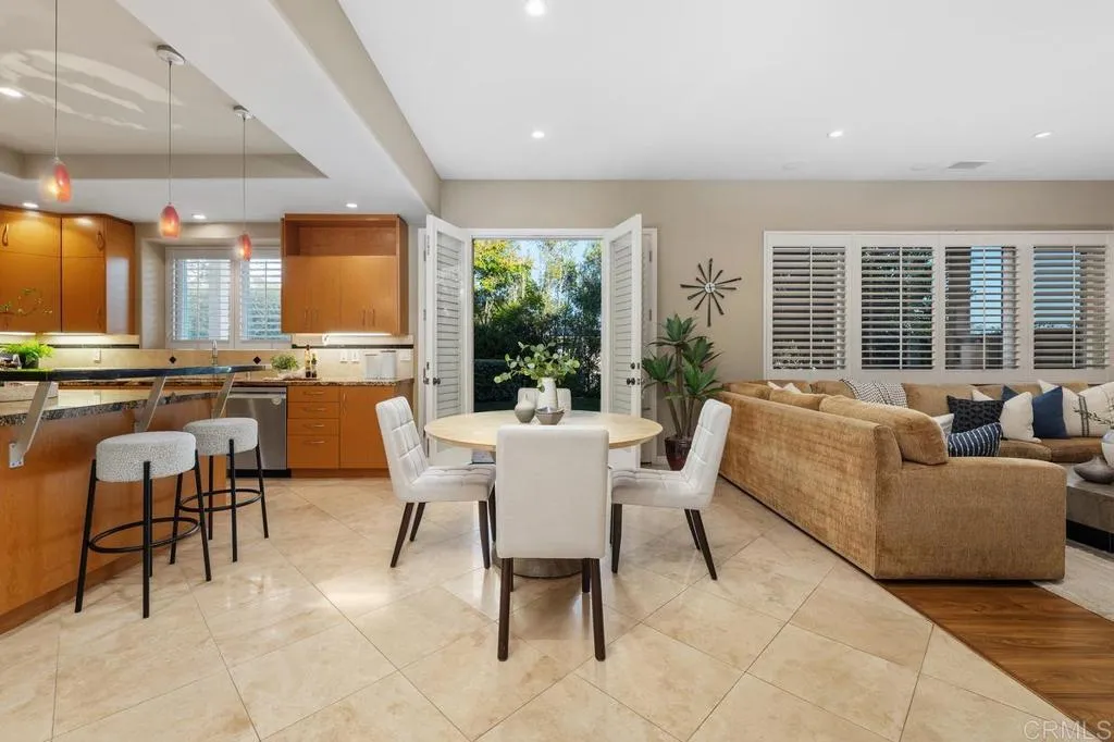 12755 Fairbrook Rd, San Diego, CA 92131 Breakfast Area