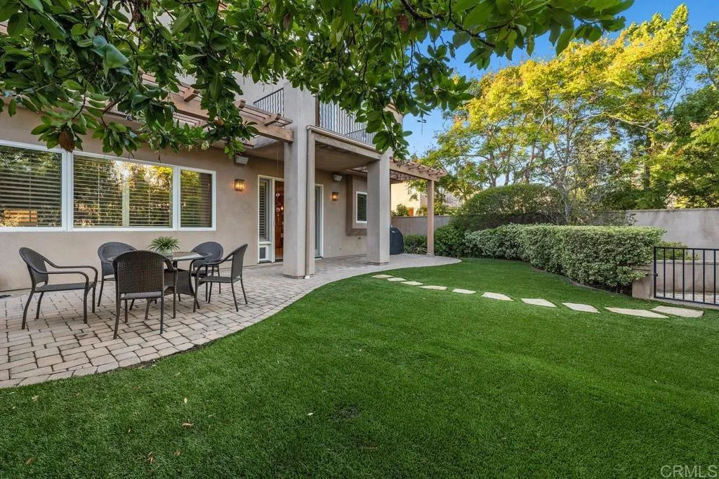 12755 Fairbrook Rd, San Diego, CA 92131 Yard
