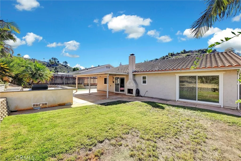 2082 Valley Lake Drive, El Cajon, CA 92020